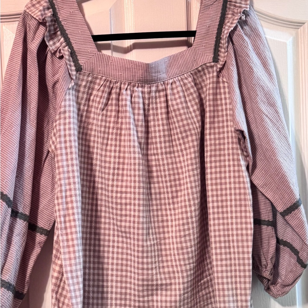 Shirt very sporty and stylish worn once, great with jeans